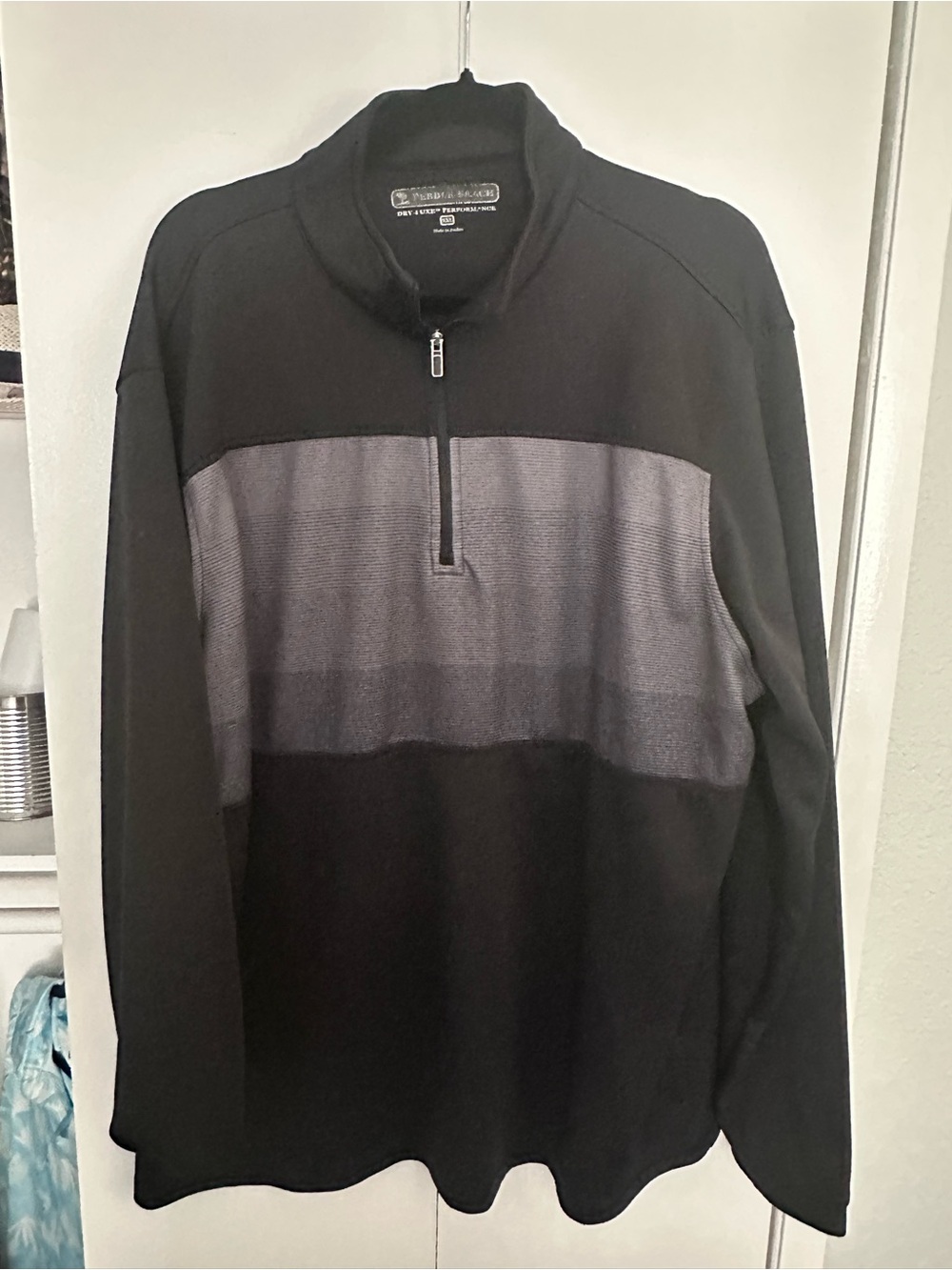 Pebble Beach Men's Black and Gray Zip-Up Sweater